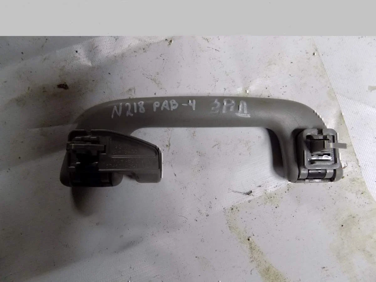 Ручка внутренняя потолочная TOYOTA RAV 4 2006-2013 - миниатюра 2