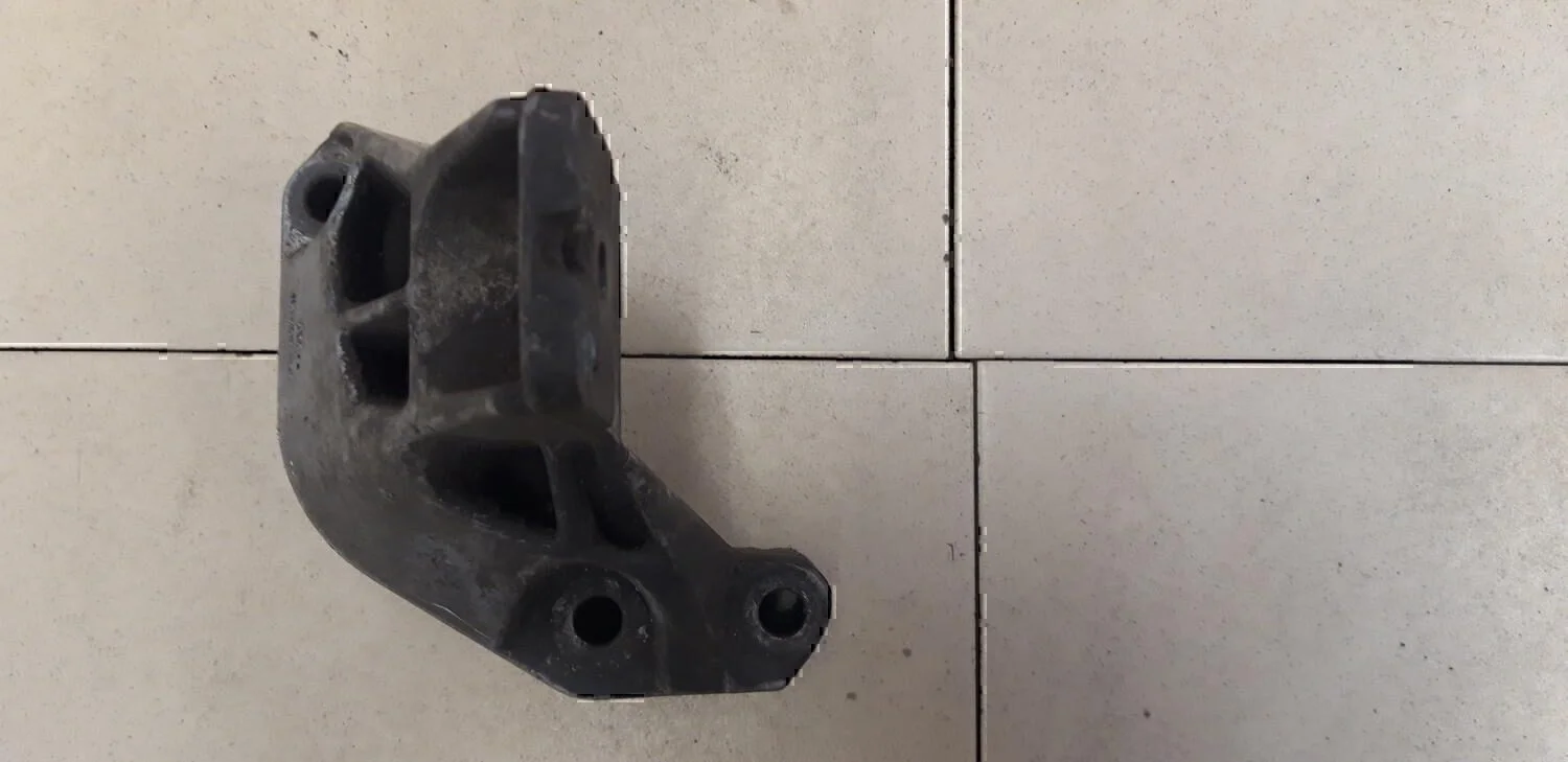 Кронштейн двигателя правый OPEL Vectra B 1995-1999 - миниатюра 6