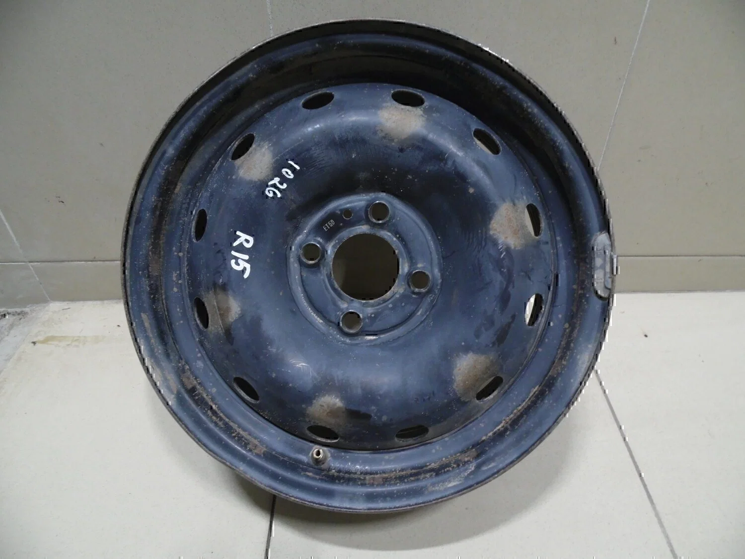 R15 RENAULT Logan 2005-2014 - изображение 1