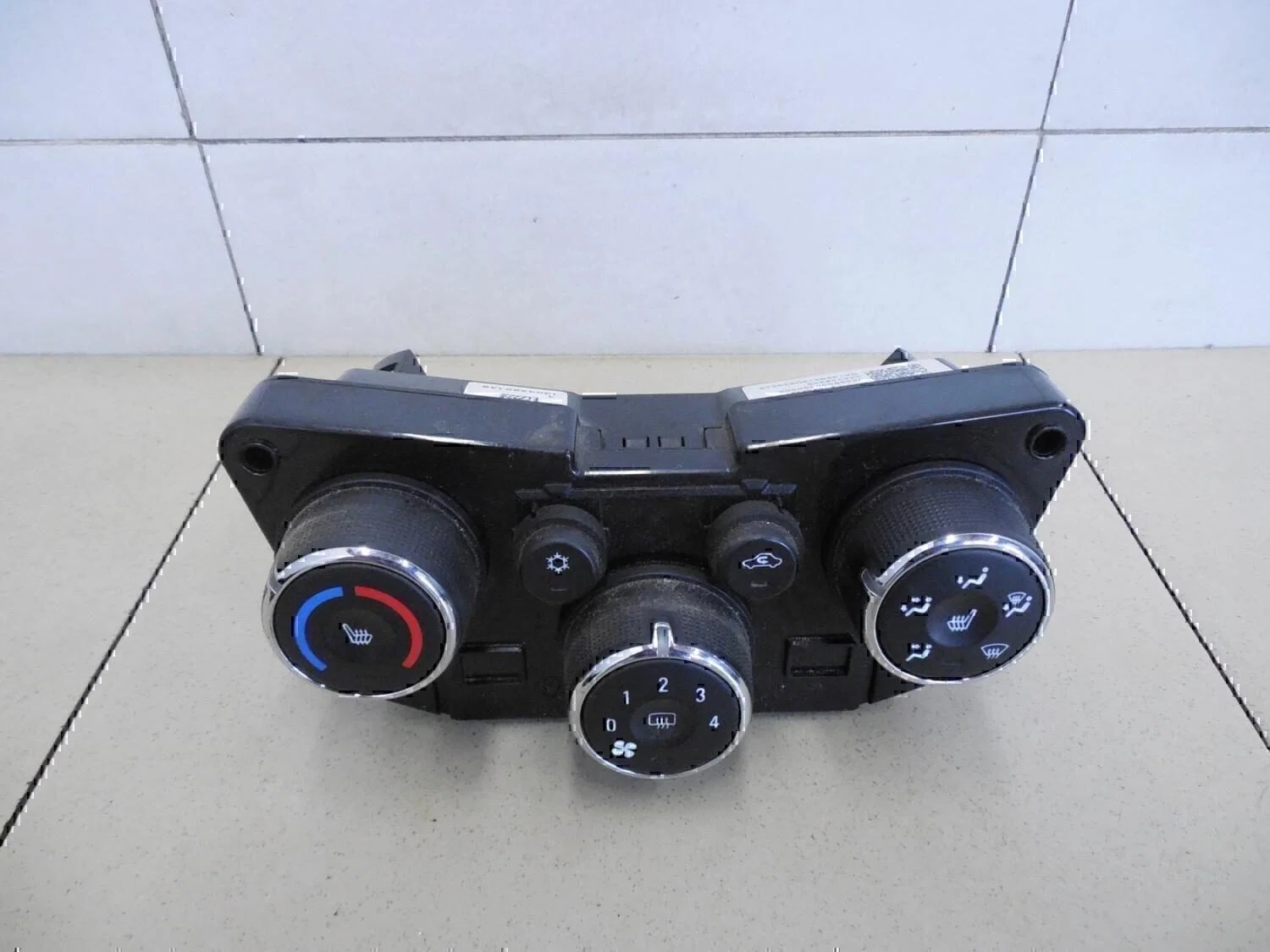 Блок управления отопителем Chevrolet Aveo (T300) 2011> - миниатюра 2