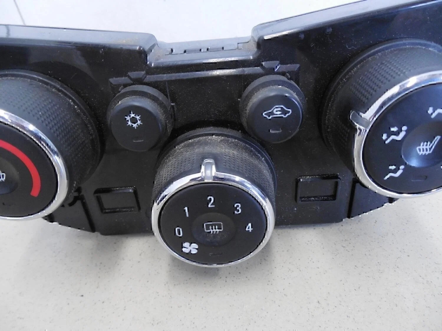 Блок управления отопителем Chevrolet Aveo (T300) 2011> - миниатюра 4