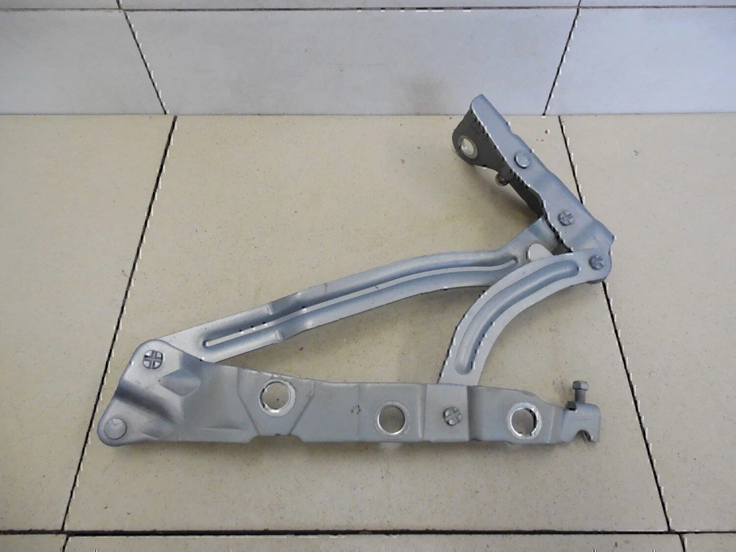 Петля крышки багажника VOLVO S40 2004-2012 - миниатюра 5