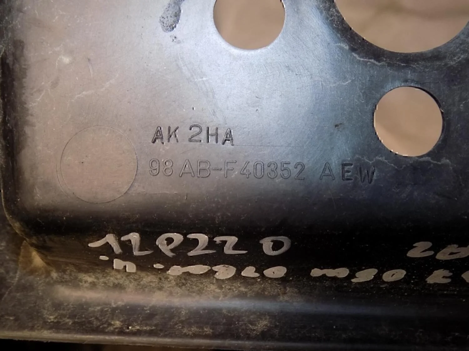 Обшивка багажника FORD Focus I 1998-2004 - миниатюра 2