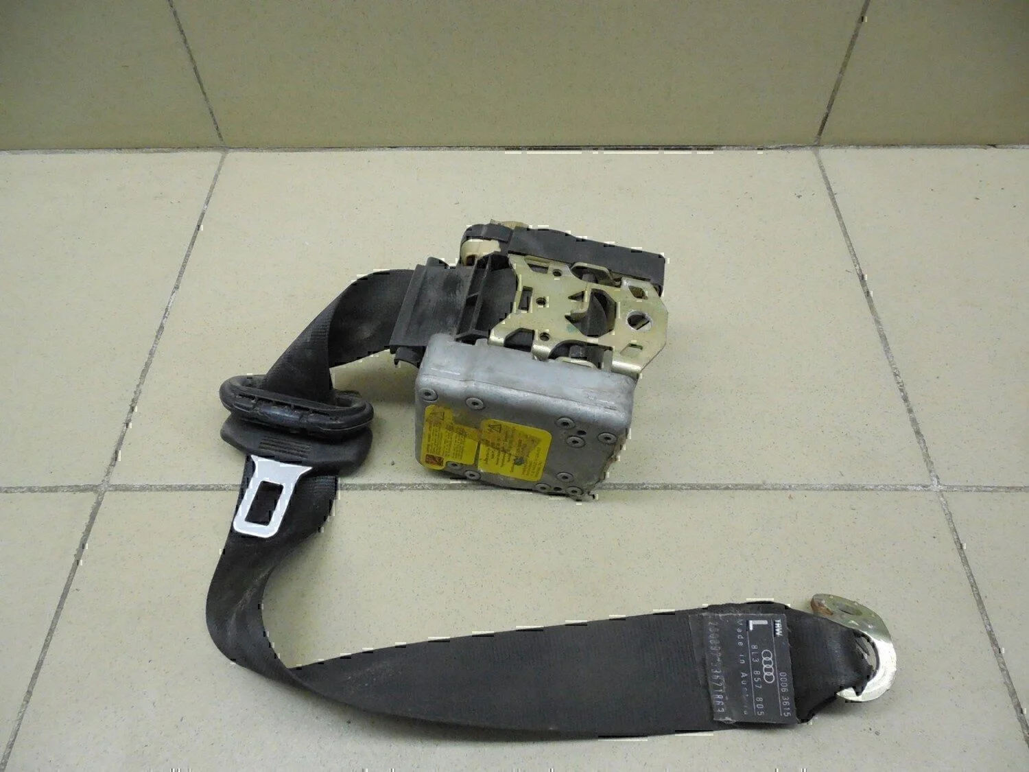 Ремень безопасности Audi A3 (8L1) 1996-2003 - миниатюра 4