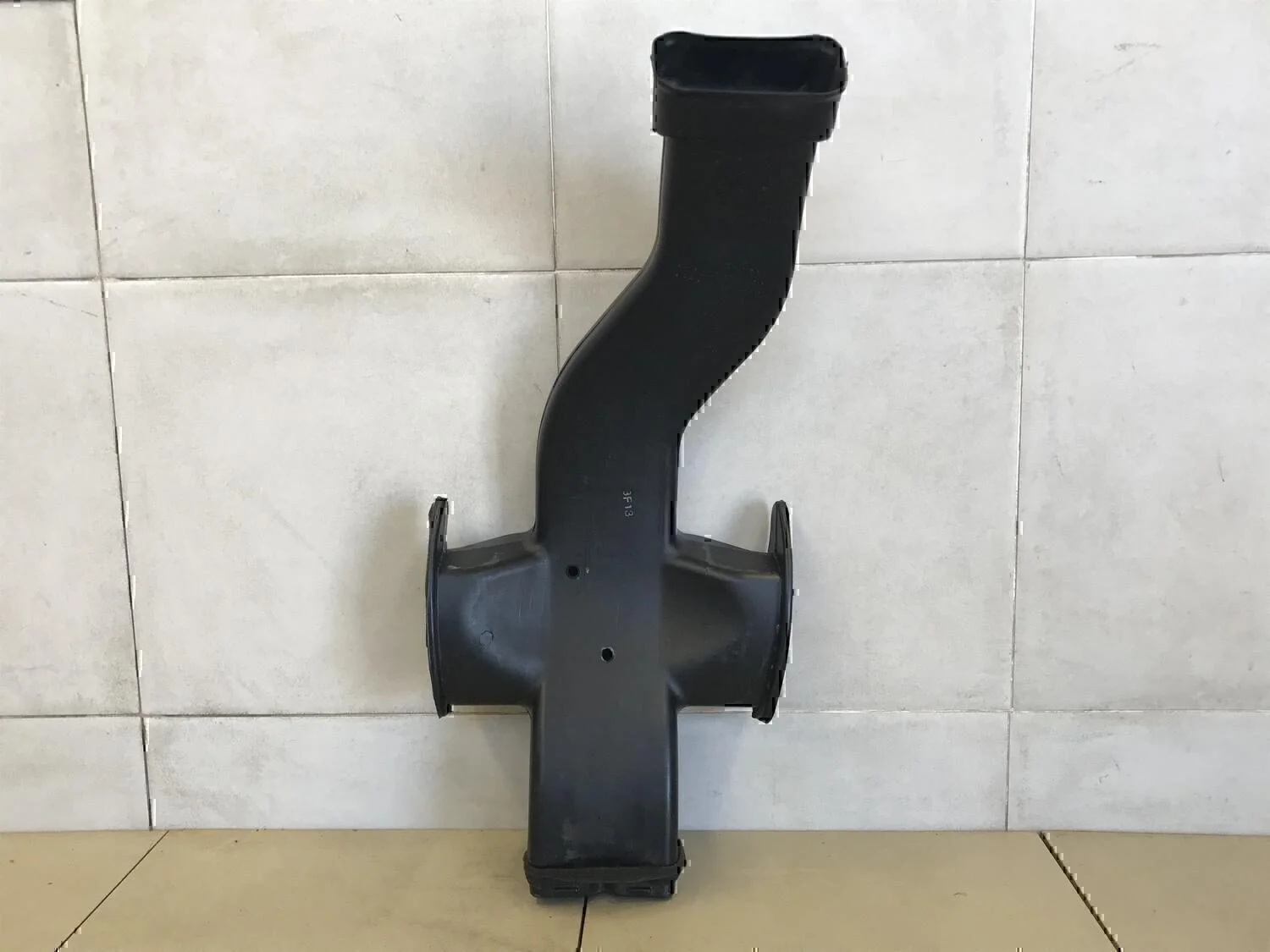 Воздуховод Chevrolet Captiva (C100) 2006-2010 - изображение 1