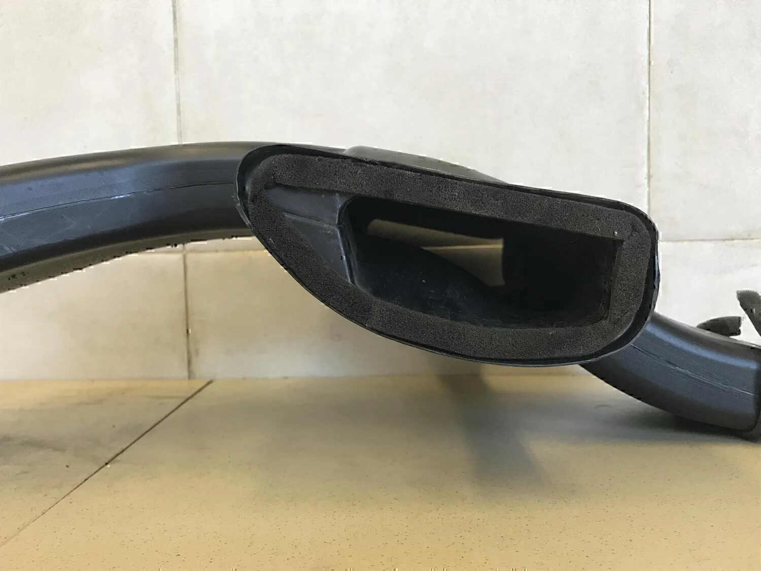 Воздуховод Chevrolet Captiva (C100) 2006-2010 - миниатюра 3