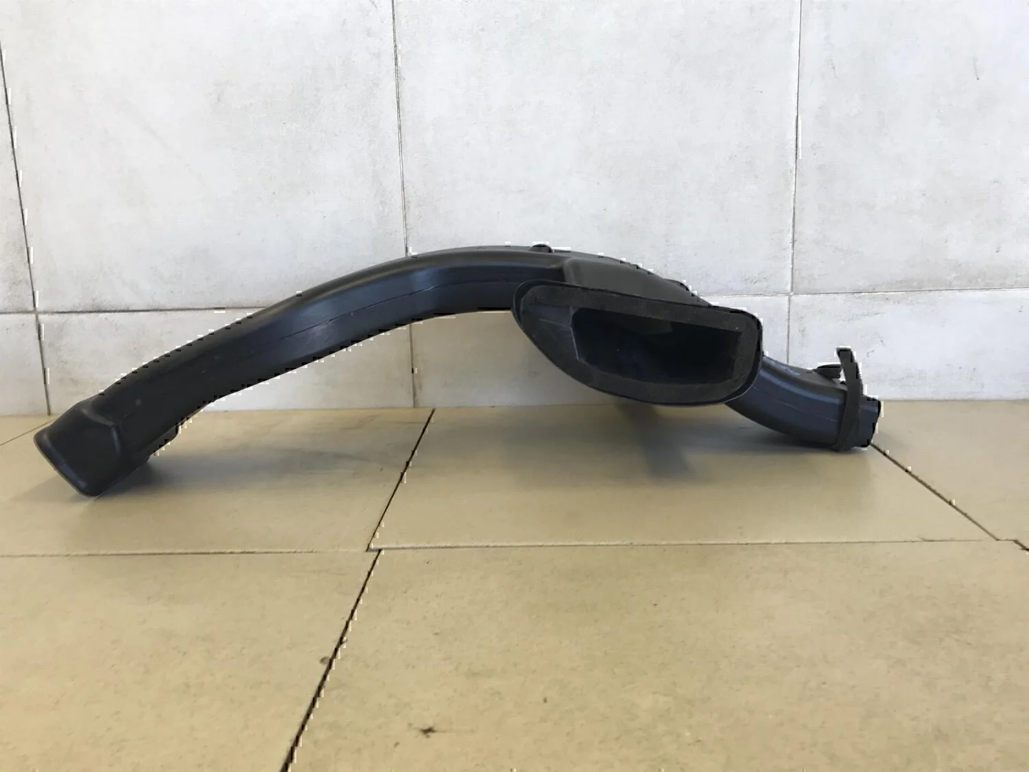 Воздуховод Chevrolet Captiva (C100) 2006-2010 - миниатюра 4