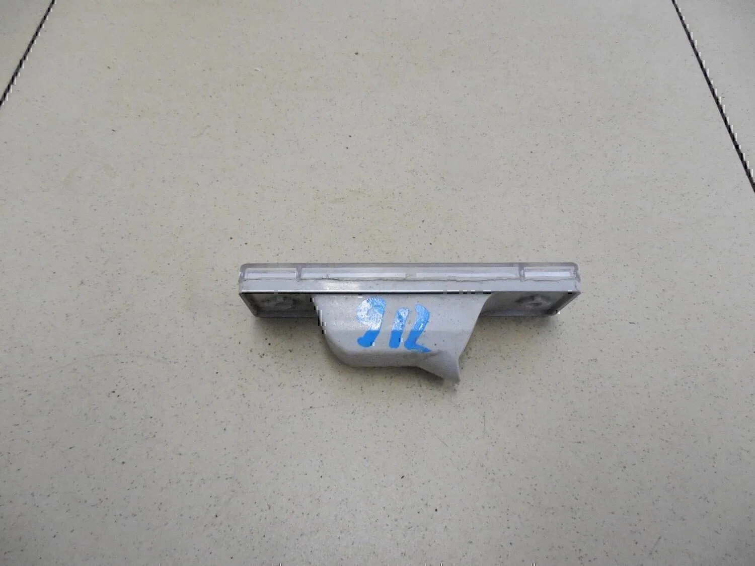 Фонарь подсветки номера Chevrolet Aveo (T200) 2003-2008 - миниатюра 3