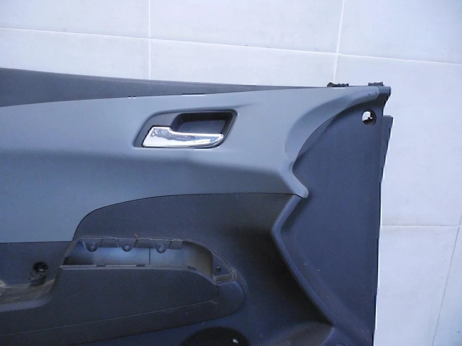 Обшивка двери передней левой Chevrolet Aveo (T300) 2011> - миниатюра 6