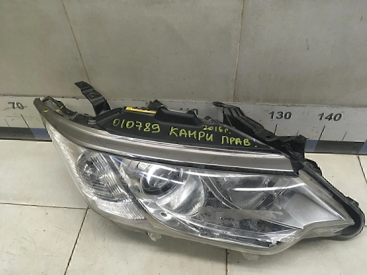 Фара правая TOYOTA Camry XV50 2011> - изображение 1