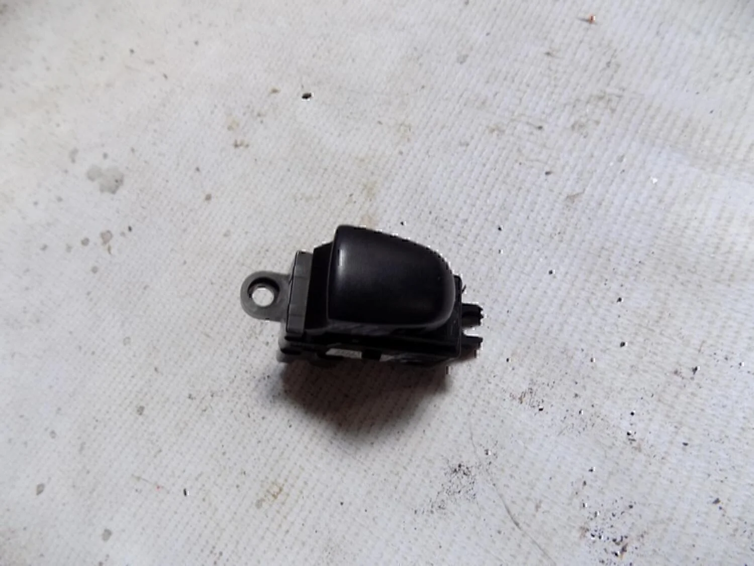 Кнопка стеклоподъемника NISSAN Juke (F15) 2011> - миниатюра 2