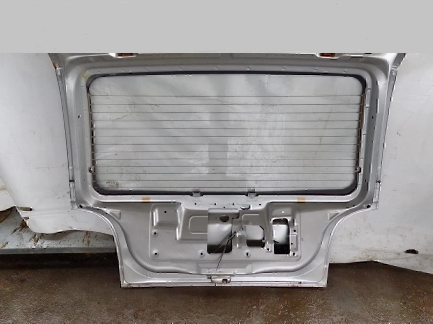 Дверь багажника со стеклом DAEWOO Matiz 2001-2015 - миниатюра 4