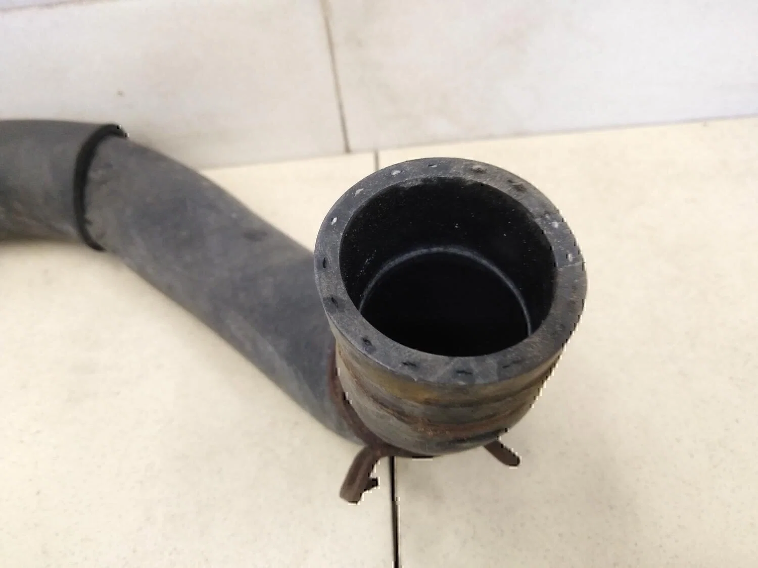 Патрубок радиатора Hyundai-KIA Elantra 2006-2011 - миниатюра 4