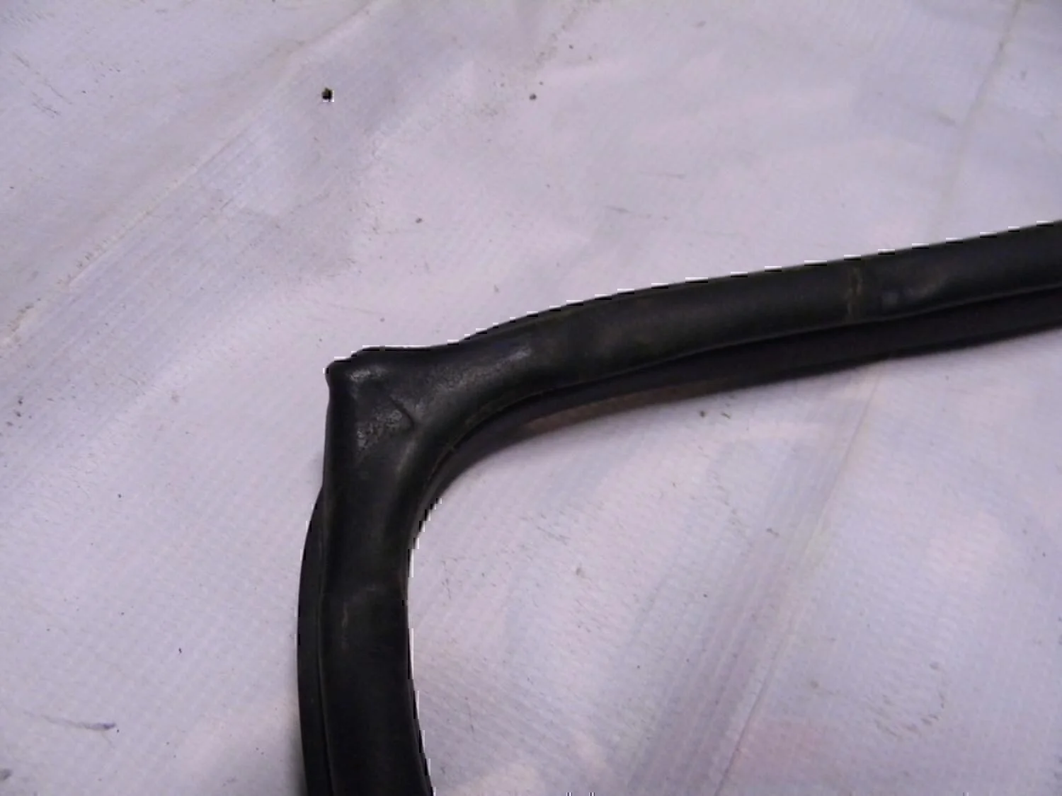 Уплотнитель (внутри) NISSAN Teana J31 2006-2008 - миниатюра 2