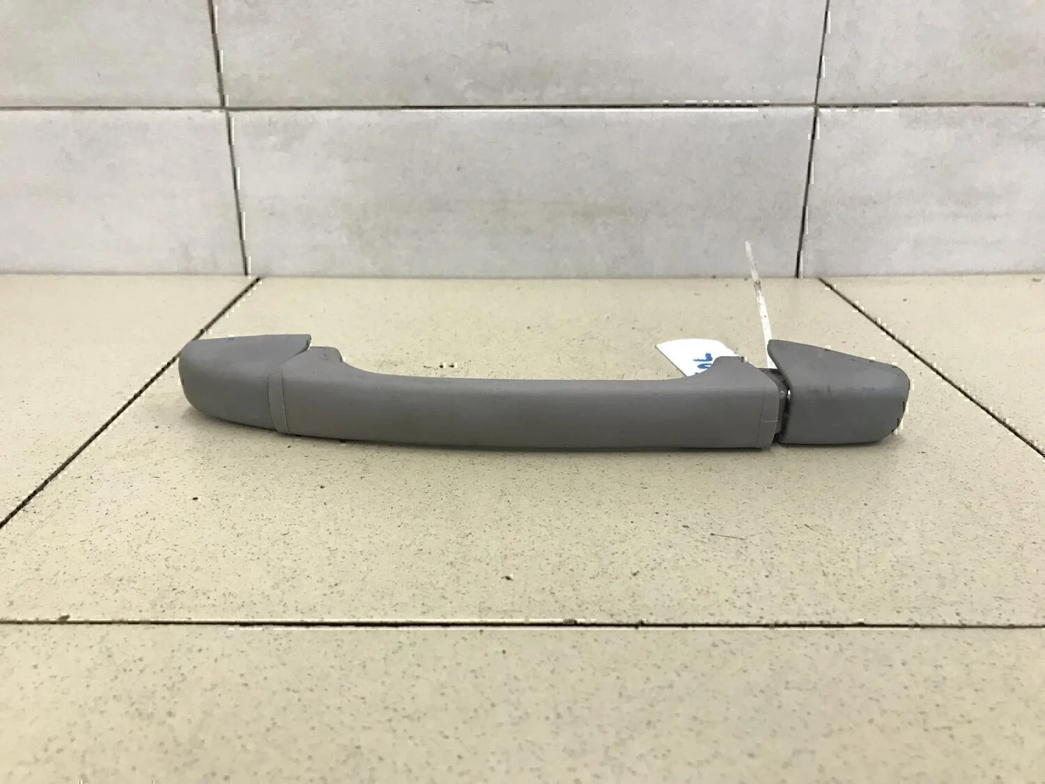 Ручка внутренняя потолочная Hyundai-KIA Spectra 2001-2011 - изображение 1