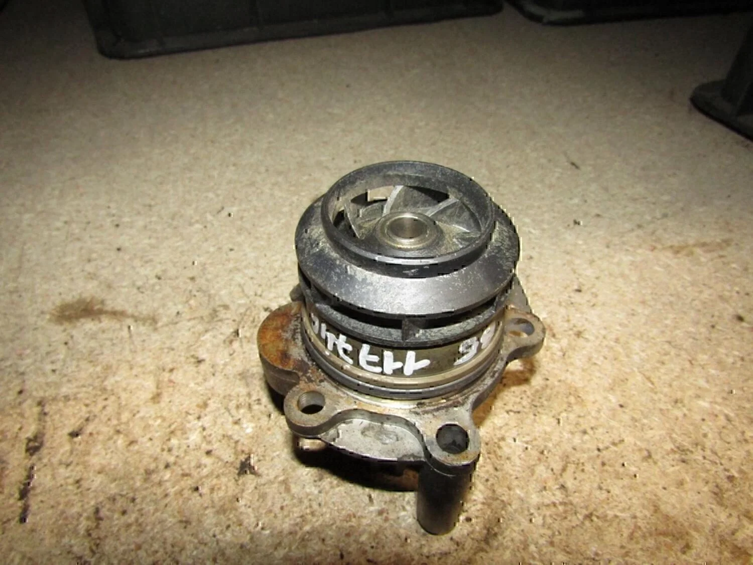 Насос водяной (помпа) Audi A3 (8L1) 1996-2003 - миниатюра 4