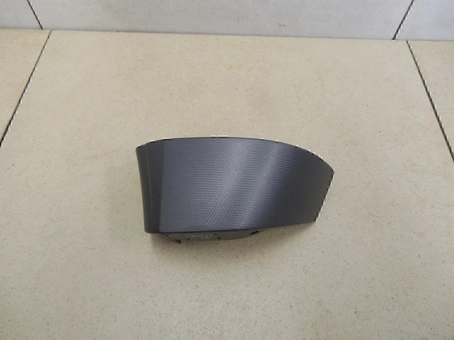 Накладка декоративная Hyundai-KIA Elantra 2006-2011 - миниатюра 2