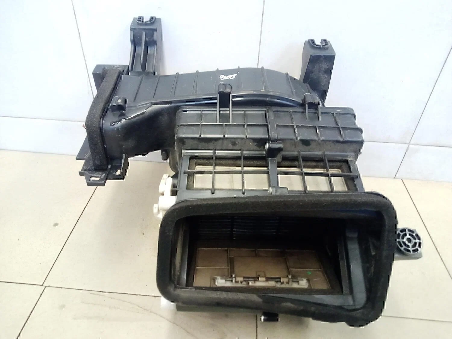 Корпус отопителя MITSUBISHI L200 (KB) 2006-2016 - миниатюра 2