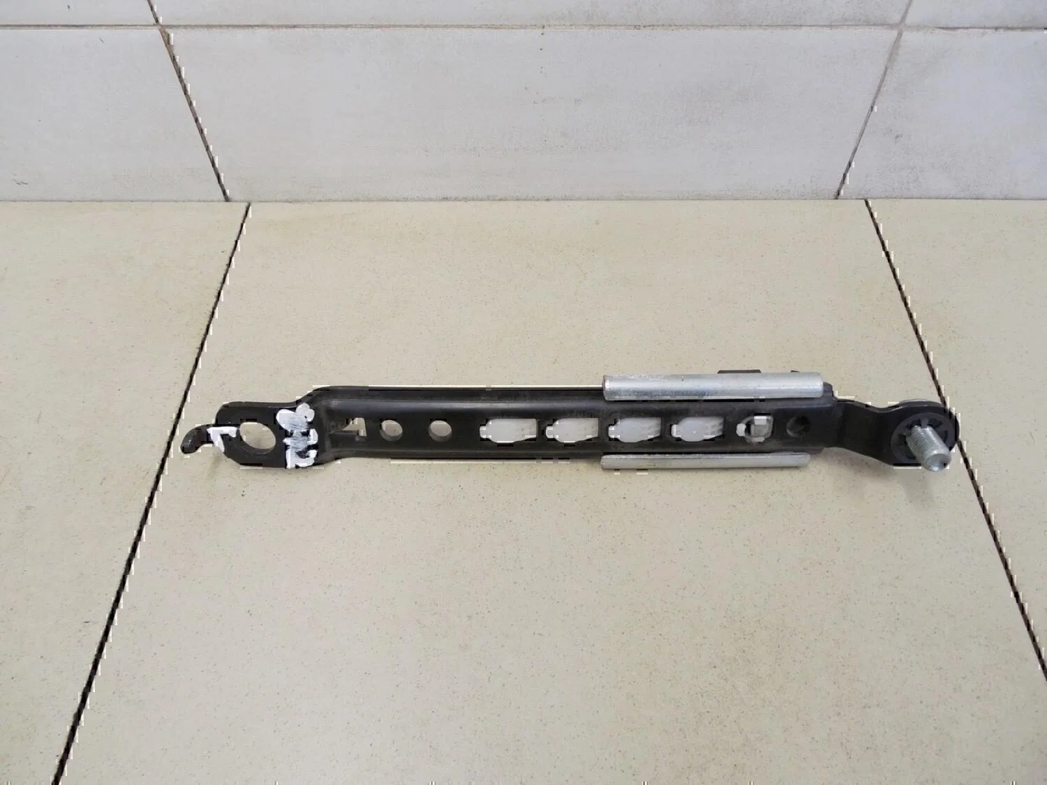 Механизм регулировки ремня безопасности MITSUBISHI Lancer (CX,CY) 2007> - миниатюра 2