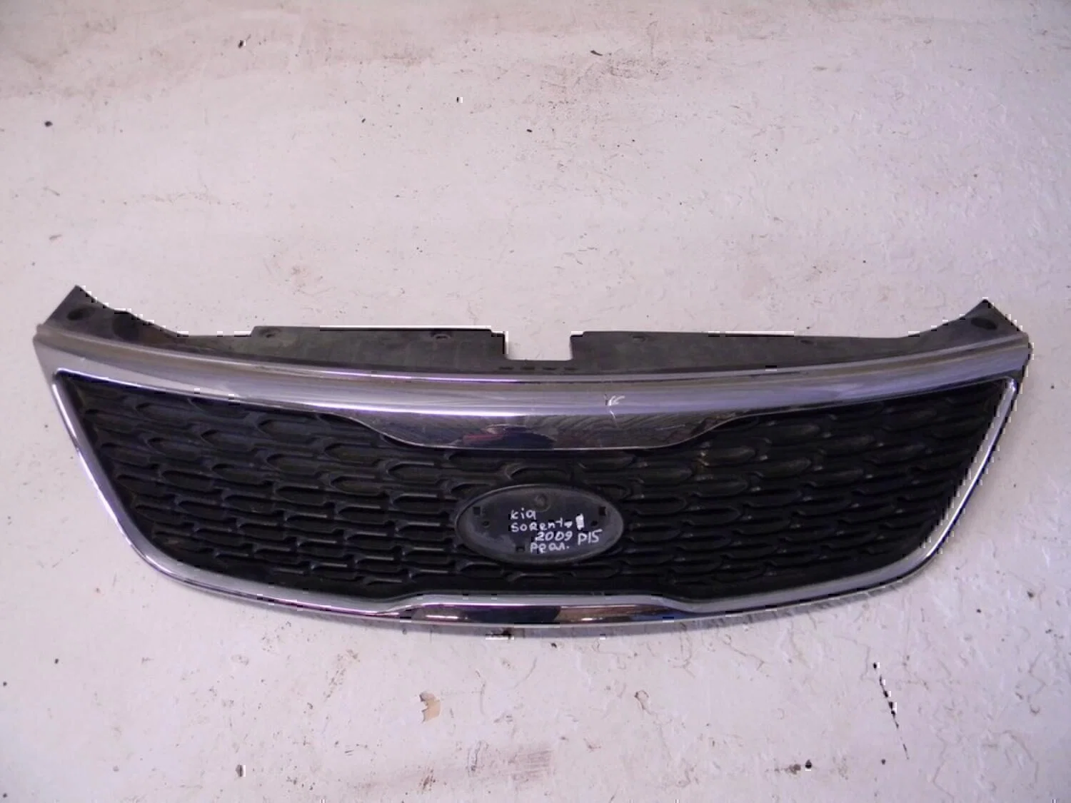 Решетка радиатора Hyundai-KIA Sorento 2009> - изображение 1