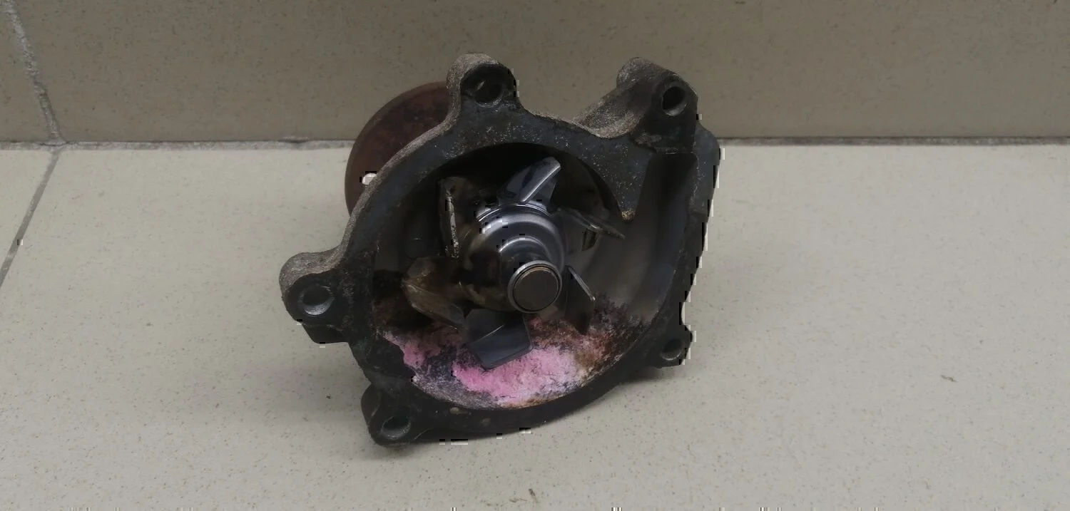 Насос водяной (помпа) TOYOTA Yaris 2005-2011 - миниатюра 2