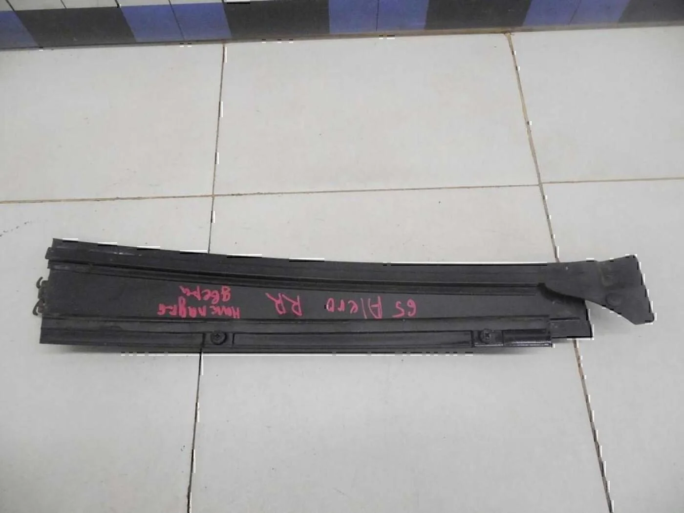 Накладка двери задней правой Chevrolet Alero 1999-2004 - миниатюра 3