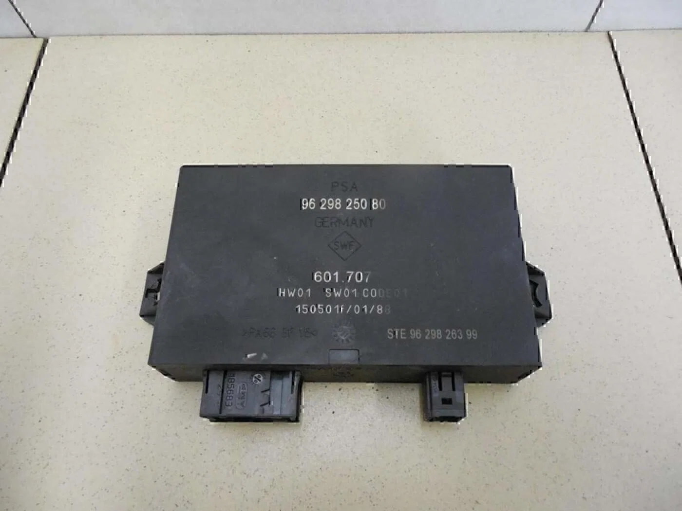 Блок электронный PEUGEOT 607 2000-2010 - изображение 1