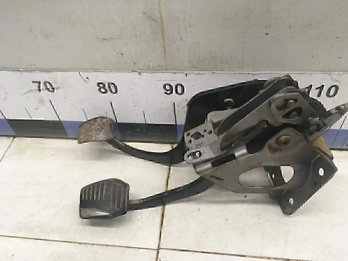 Блок педалей FORD Focus I 1998-2004 - миниатюра 5