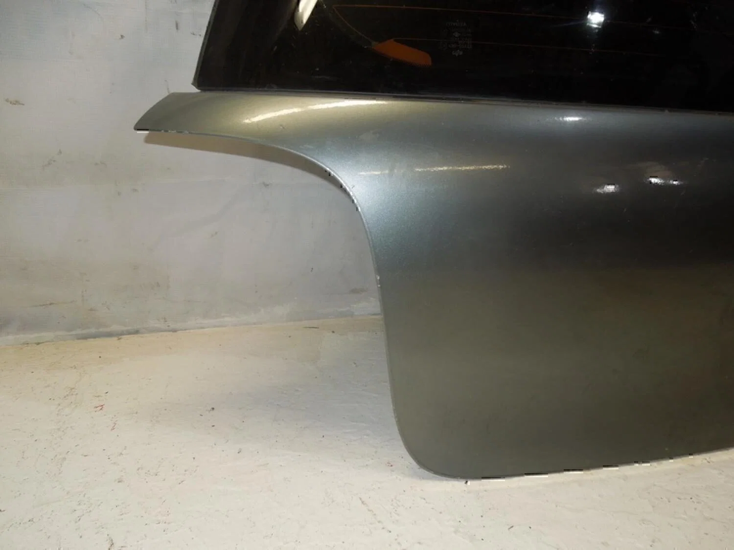 Дверь багажника TOYOTA Yaris 1999-2005 - миниатюра 2