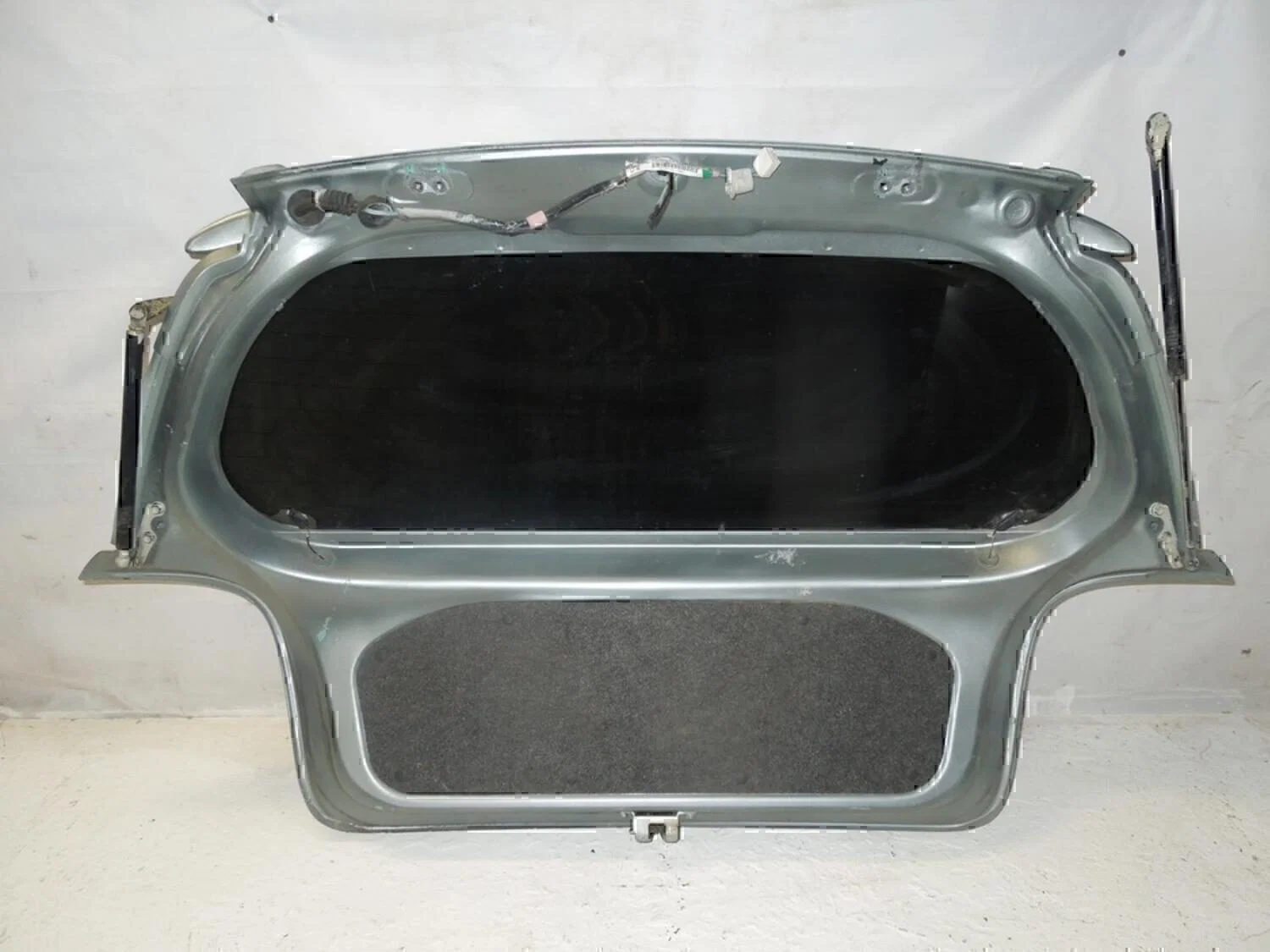 Дверь багажника TOYOTA Yaris 1999-2005 - миниатюра 4