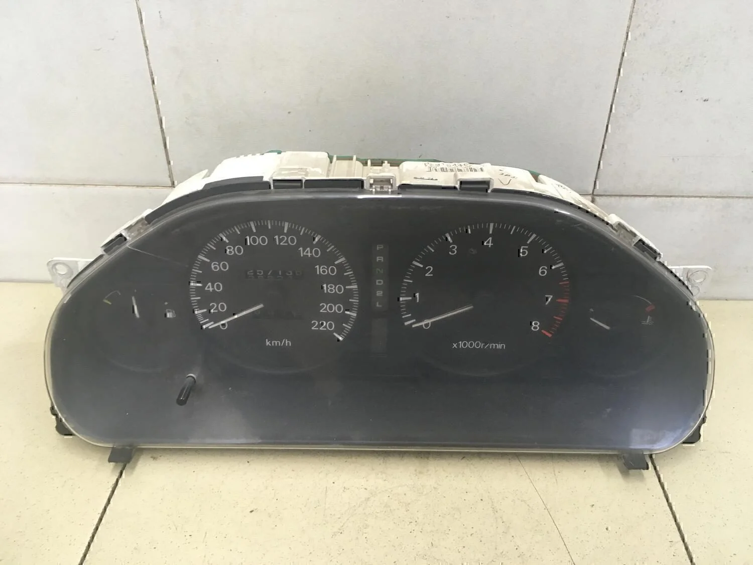 Панель приборов MITSUBISHI Galant (E5) 1993-1997 - изображение 1