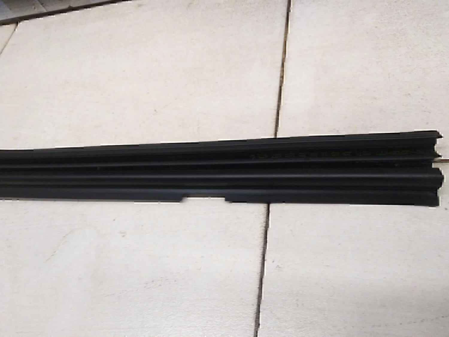 Накладка стекла переднего правого VW Jetta 2006-2011 - миниатюра 5