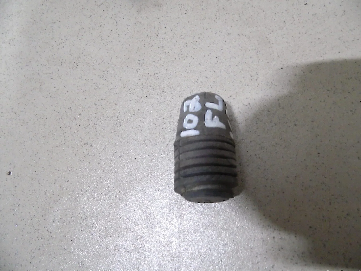 Отбойник капота FORD Focus II 2005-2008 - миниатюра 2