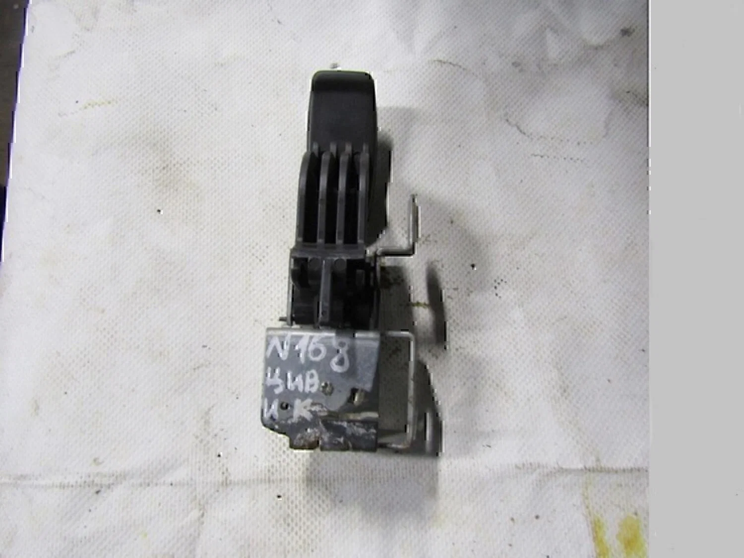 Ручка открывания багажника HONDA Civic 4D 2006-2012 - миниатюра 3