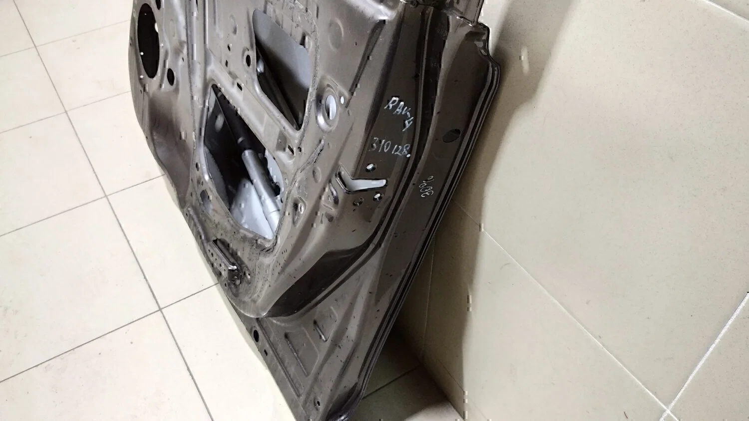 Дверь передняя правая TOYOTA RAV 4 2013-2019 - миниатюра 7