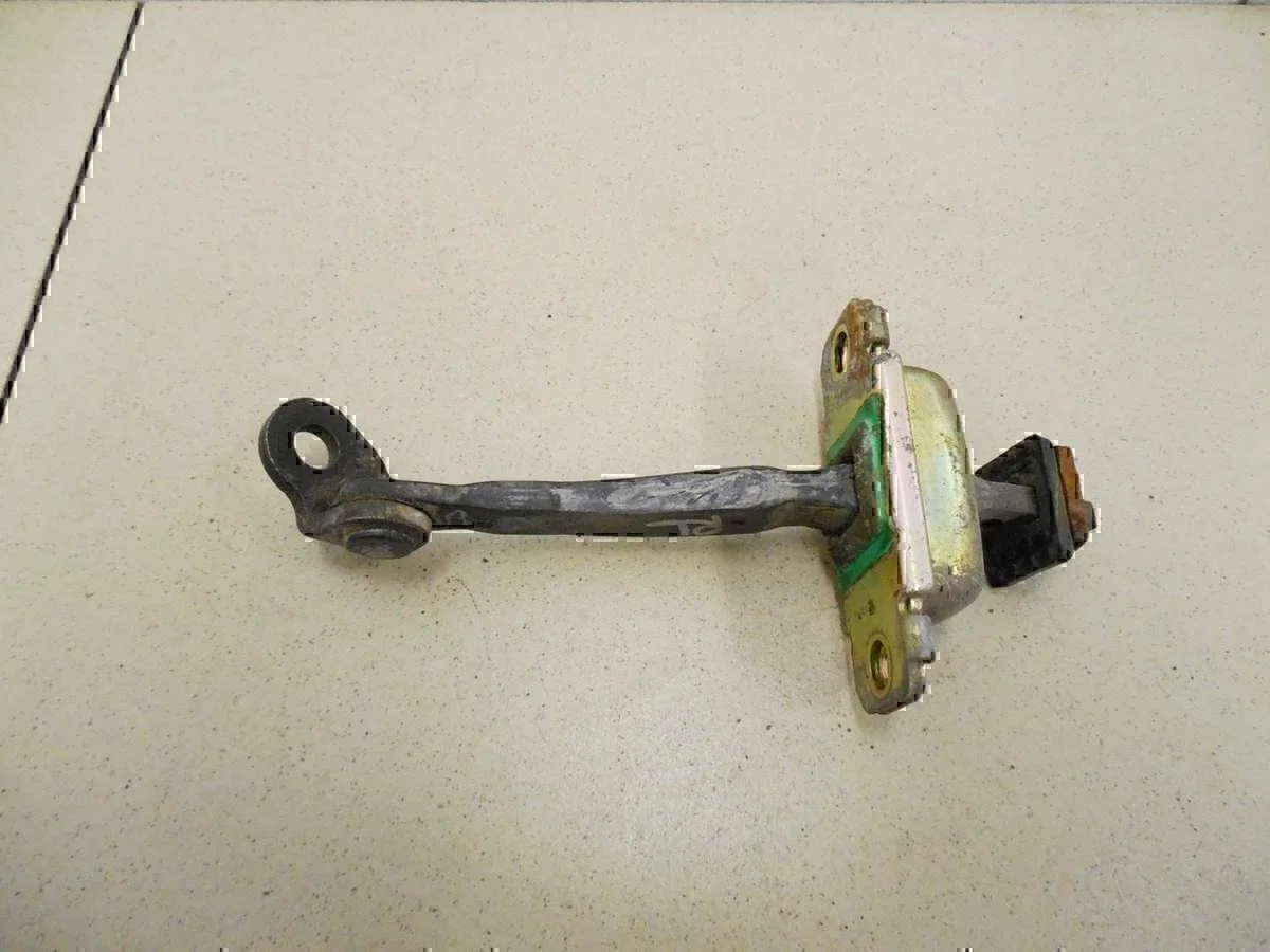 Ограничитель двери Hyundai-KIA Getz 2002-2010 - миниатюра 2