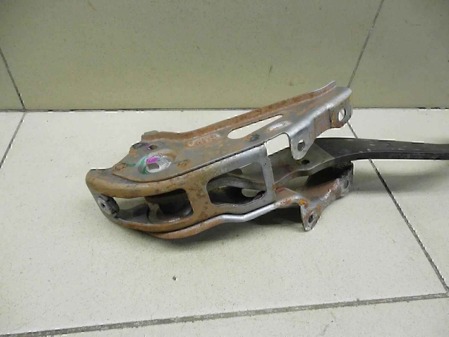 Педаль тормоза TOYOTA Yaris 2005-2011 - миниатюра 3