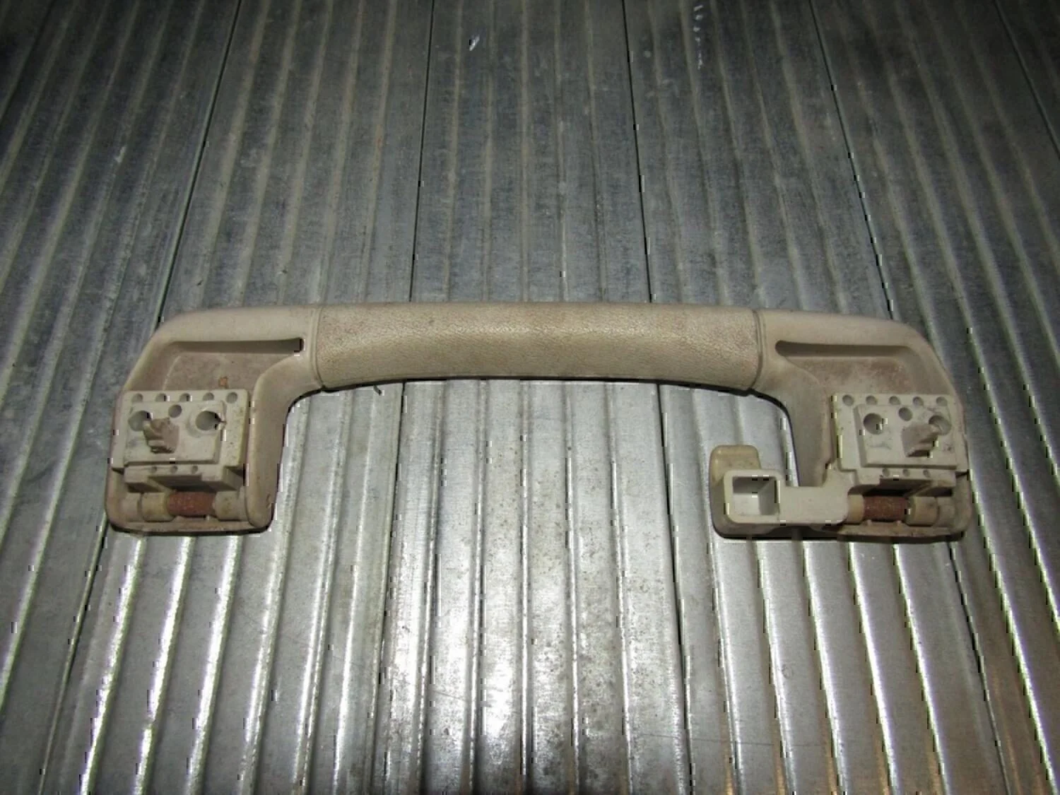 Ручка внутренняя потолочная OPEL Vectra A 1988-1995 - миниатюра 2