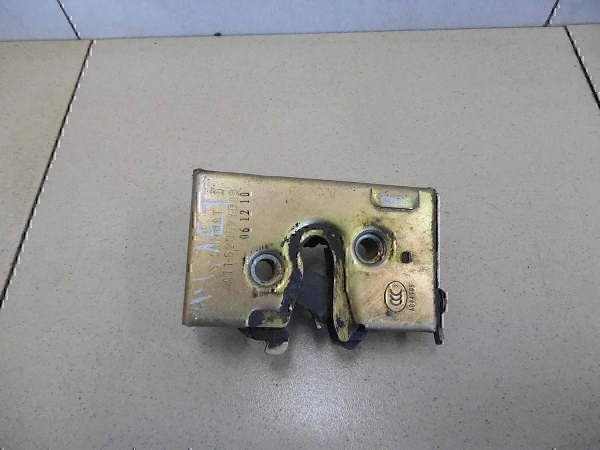 Замок двери задней правой Chery Amulet (A15) 2006> - изображение 1
