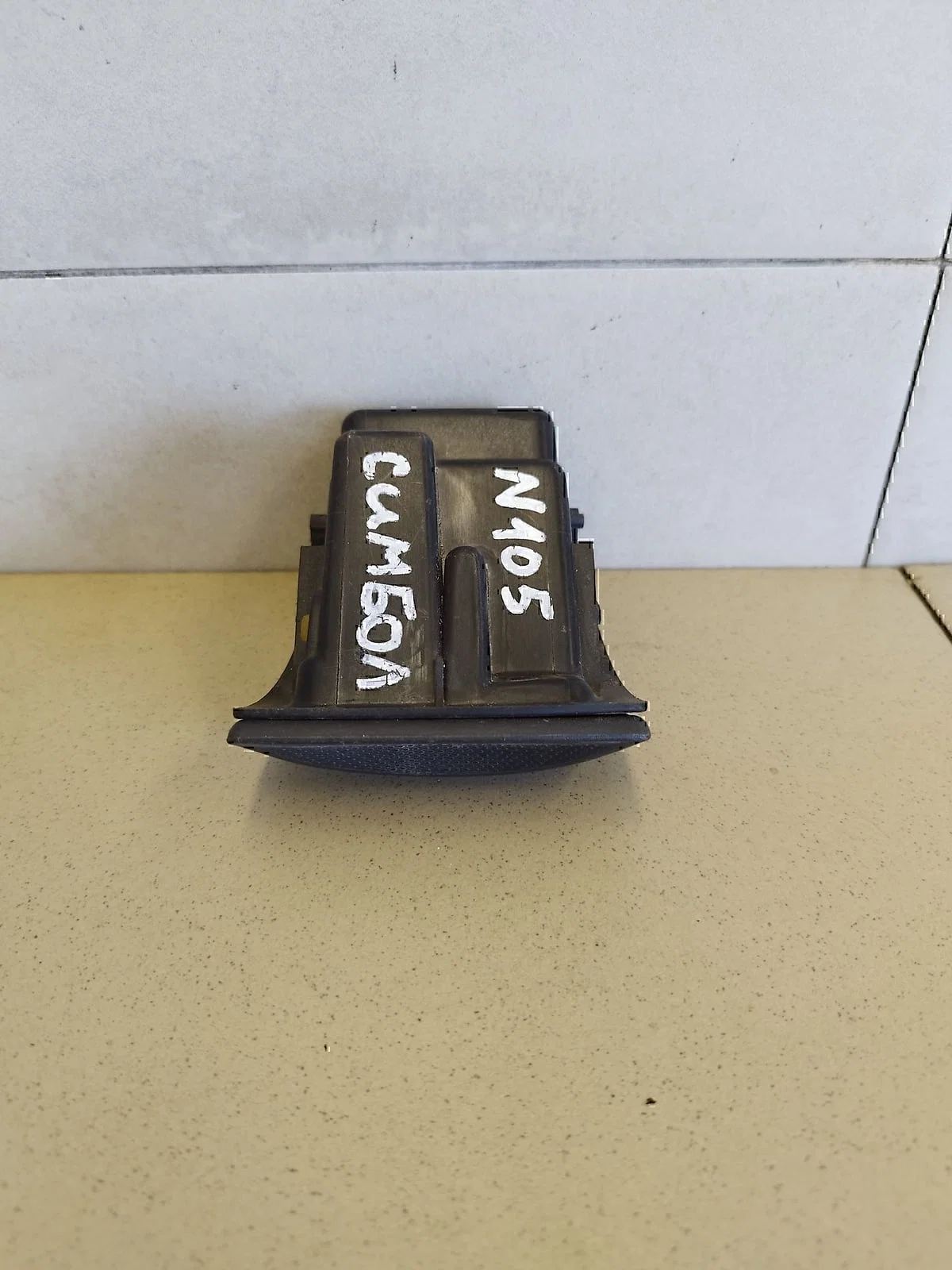 Ящик передней консоли RENAULT Clio/Symbol 1998-2008 - миниатюра 2