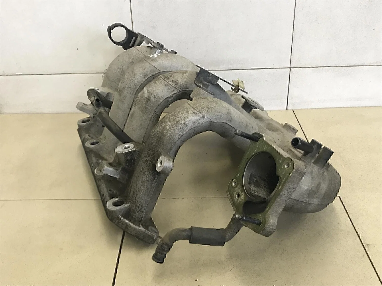 Коллектор впускной Hyundai-KIA Spectra 2001-2011 - миниатюра 2
