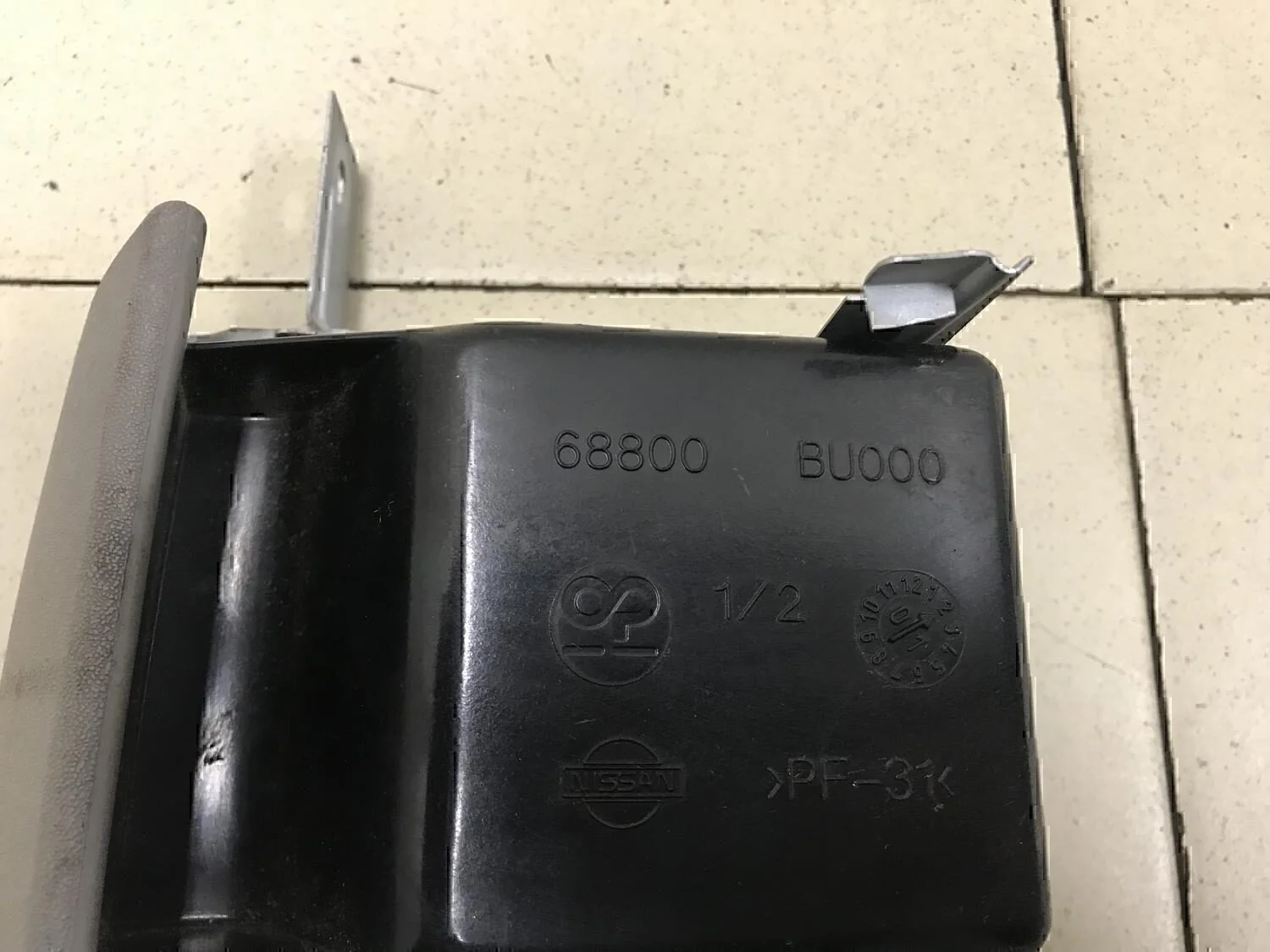 Пепельница передняя NISSAN Almera Tino 2000-2006 - миниатюра 5