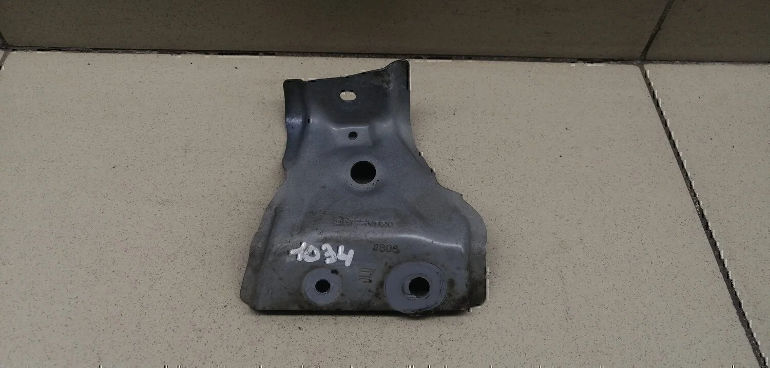 Кронштейн (сопут. товар) TOYOTA Yaris 2005-2011 - изображение 1