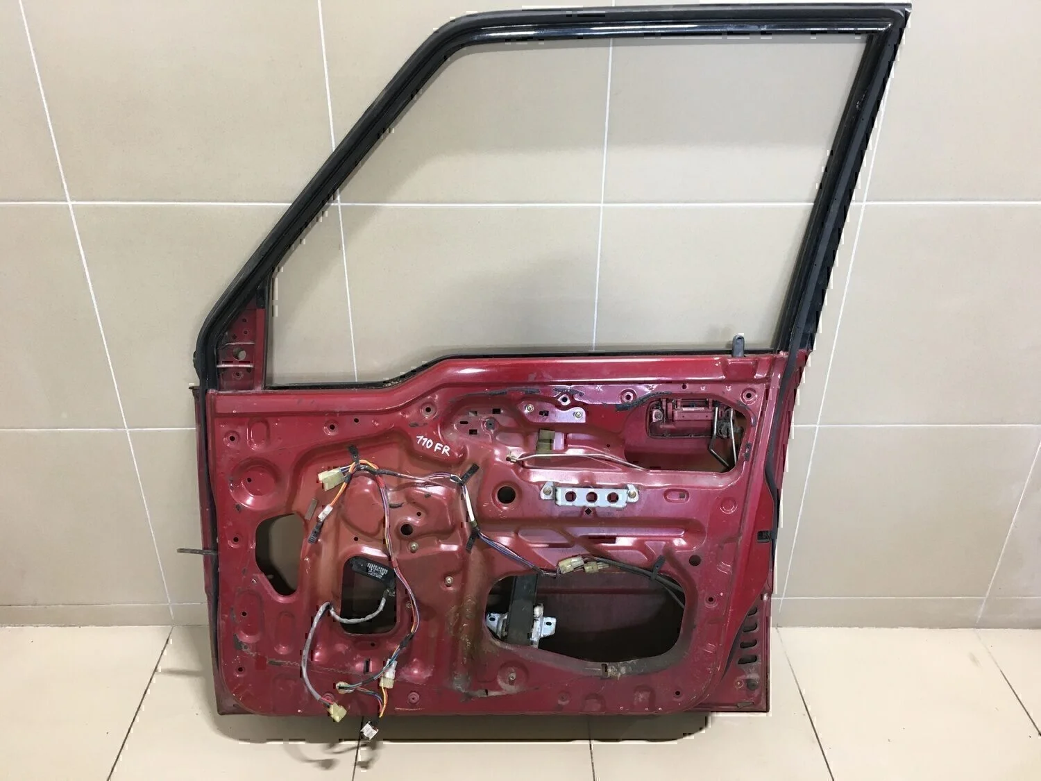 Дверь передняя правая SUZUKI Vitara/Sidekick 1989-1999 - миниатюра 8
