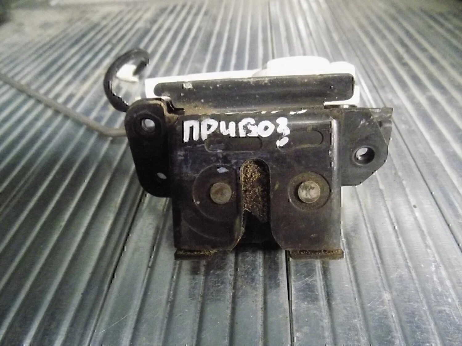 Замок багажника MAZDA Mazda 5 (CR) 2005-2010 - изображение 1