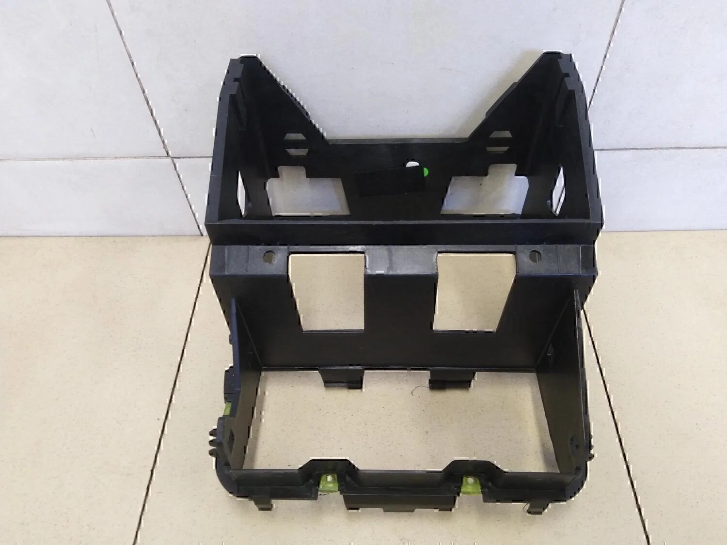 Рамка магнитолы VW Jetta 2006-2011 - миниатюра 5