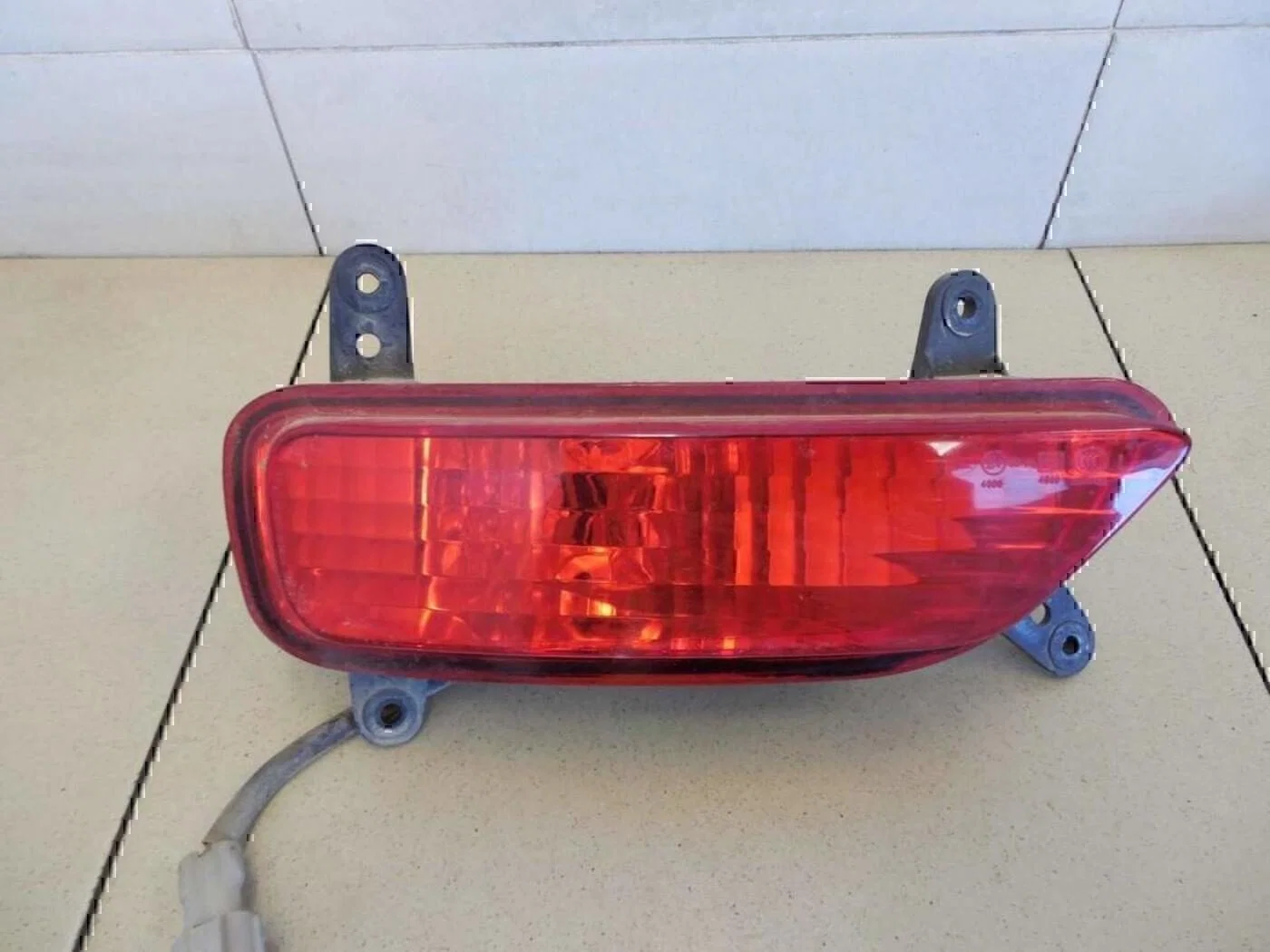 Фонарь задний в бампер левый LIFAN X60 2012> - миниатюра 3