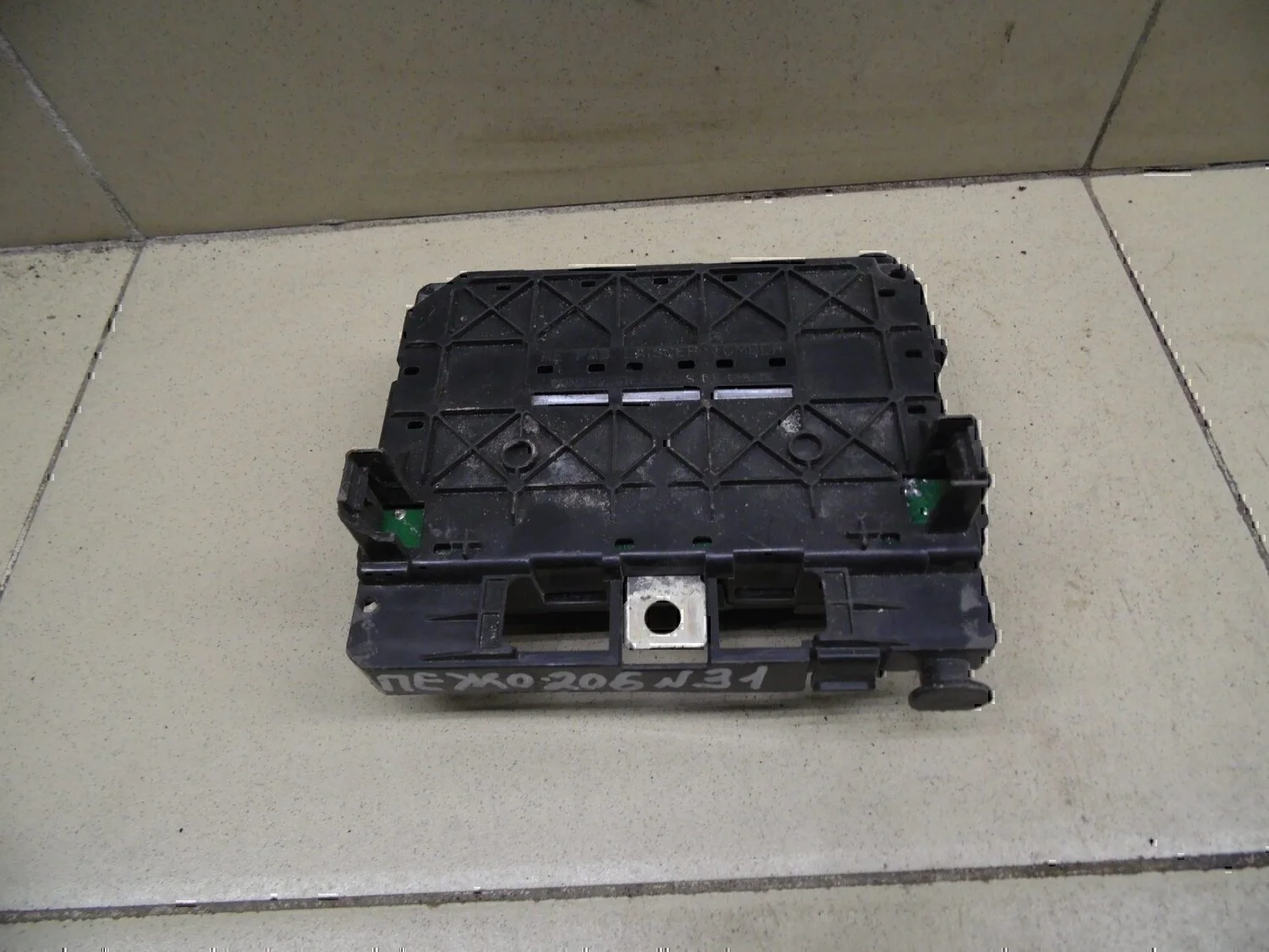 Блок предохранителей PEUGEOT 206 1998-2012 - миниатюра 9