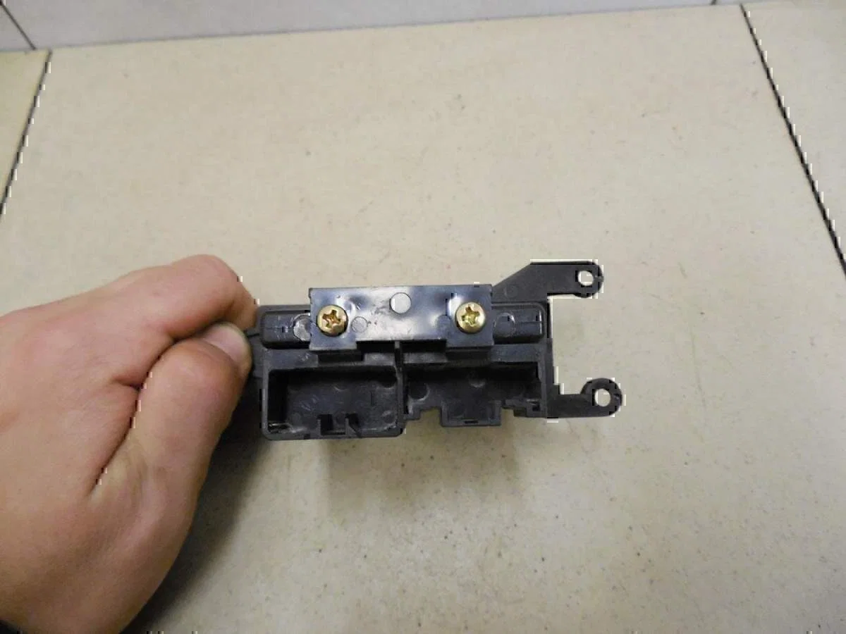 Ящик передней консоли Hyundai-KIA Elantra 2000-2005 - миниатюра 2