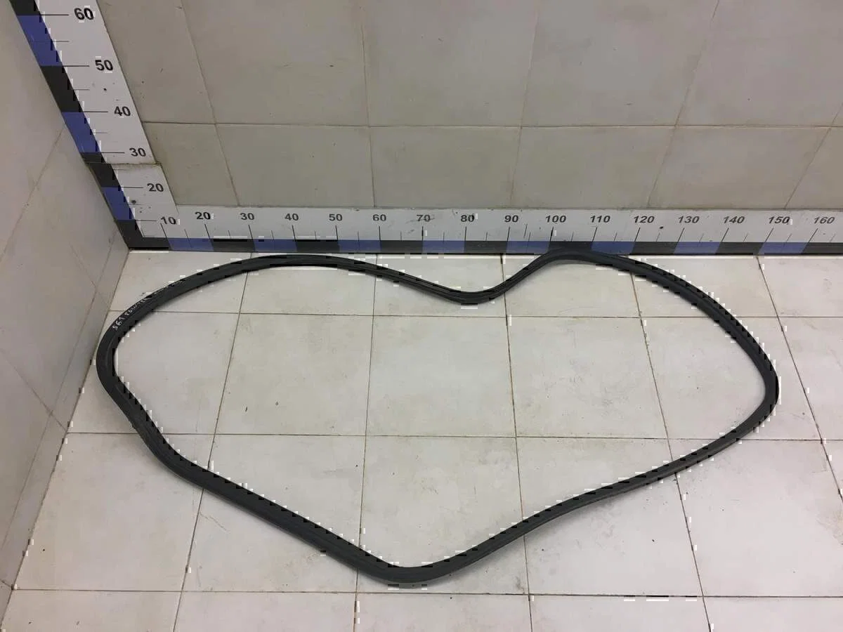 Уплотнитель багажника VW Pointer/Golf BR 2004-2009 - изображение 1